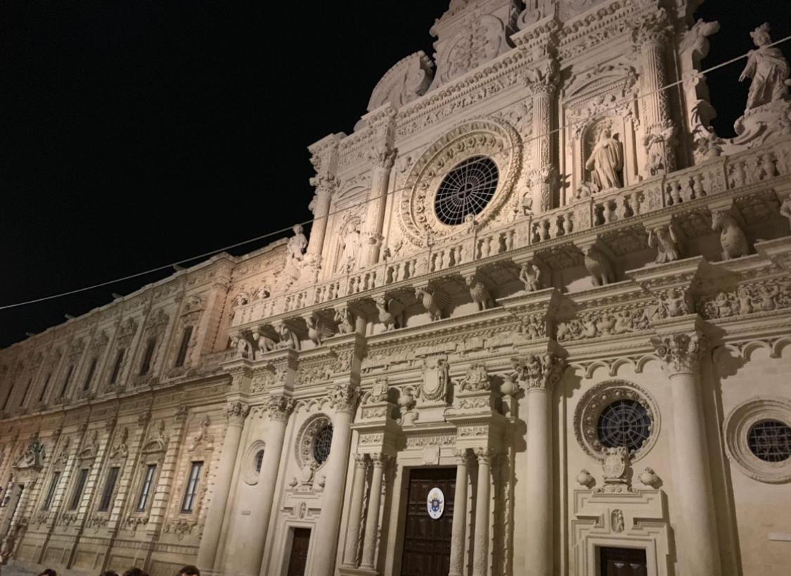 Moon Luxury Lecce Exterior photo
